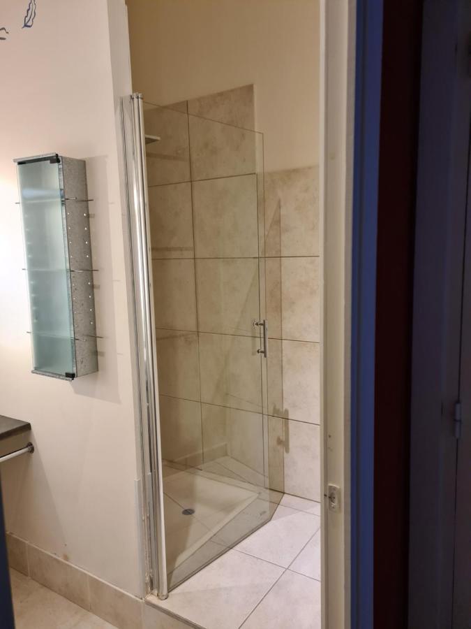 Suite Independante Avec 1 Chambre Et 1 Bureau Montpellier Luaran gambar